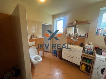 JKV REAL ponúka na predaj rodinný dom v Chynoranoch - 4