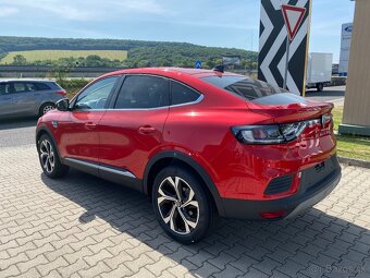 Renault Arkana 1.3 TCe 140 mHEV Techno EDC - 4