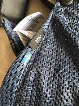 BabyBjorn One Air nosič - 4