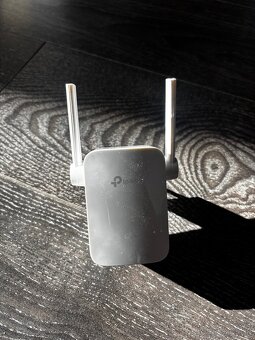 Wifi router TP-link AX50 + 2x TP link extender - 4
