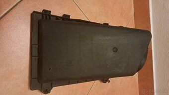 Vrchná polovica obalu na filter 1J0 129 607 AC - 4