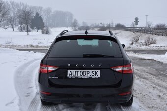 Škoda Superb Combi 2.0 TDI SCR Ambition DSG - 4