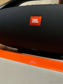 JBL BoomBox - 4