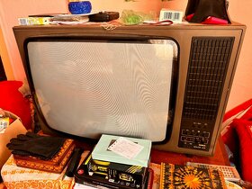Predám staré retro televízory - 4