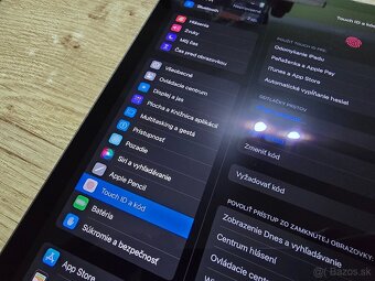 Ipad AIR 4 64gb plnefunkcny ma len jemne znamky pouzivania k - 4