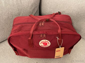 Predám batoh značky Fjällräven Kanken Weekender Ox Red - 4