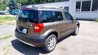 SKODA YETI 4x4 2,0tdi 103kw ELEGANCE - 4