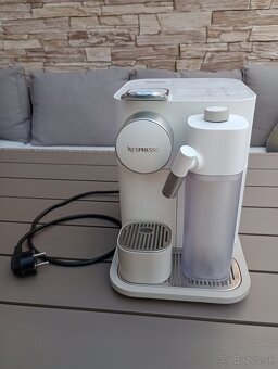 Kapsulový kávovar De'Longhi Nespresso Gran Lattissima - 4