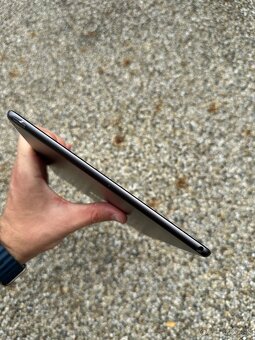 iPad AIR 3 256GB + Pencil + Keyboard - 4