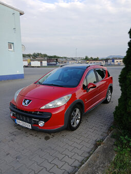 Predám Peugeot 207 Outdoor 1.6i VTi 16V benzín 88kw - 4