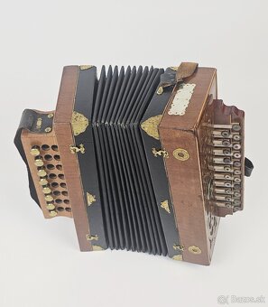Heligonka starozitnost - 4