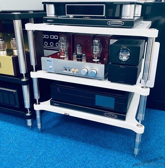 NEO Tripod Light - 4