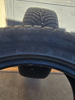 235/45r17 - 4