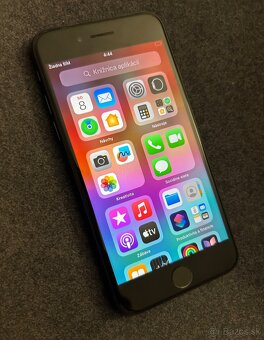 iPhone SE 2022 64GB midnight - 4