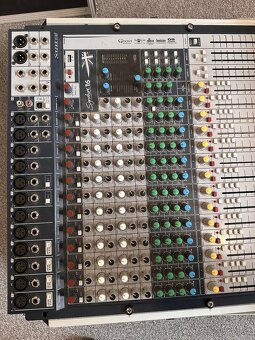 Soundcraft Signature 16 + tvrdý case - 4