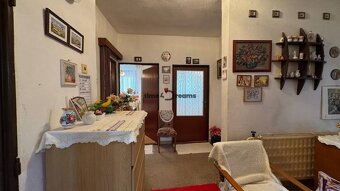 NA PREDAJ rodinný dom v Jelšovciach - EXKLUZÍVNE - 4
