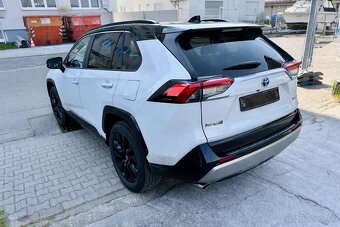 Toyota RAV4 AWD 2.5 benzín HYBRID - 4