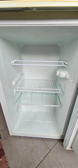Predám chladničku Zanussi - 4