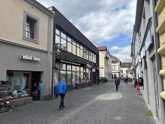 Žilina - Pešia zóna posledných 250m2 na prenájom pri AUPARKu - 4