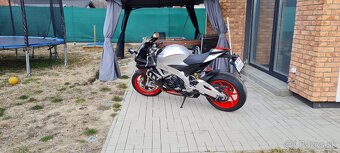 aprilia rsv4 2020 - 4