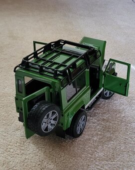 Bruder jeep Land Rover - 4