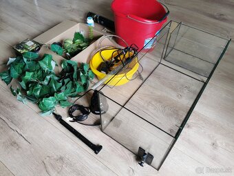 Predam akvarium + komplet prislusenstvo - 4
