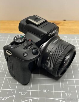 Canon R50 - 4