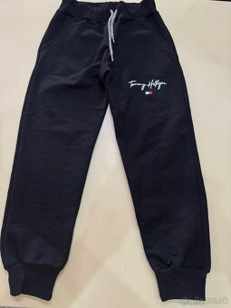 Tommy Hilfiger čierna súprava - 4