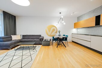 Na PREDAJ Exkluzívny 3i.izb byt s terasou v krásnej časti Br - 4