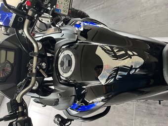 Suzuki DL650 V strom - 4