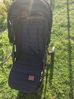 Čierny športový kočár Kinderkraft - 4