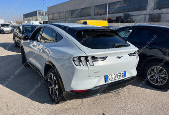 Ford Mustang Mach-E 75,7kWh Premium AWD STD - 4
