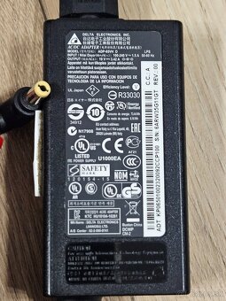 Nabíjačka na notebook - 4