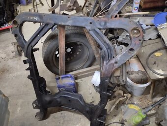 Motorový rám Opel Vectra b - 4