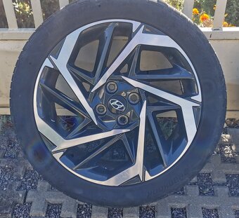 Predám 17" disky s pneumatikami na hyundai i20 - 4