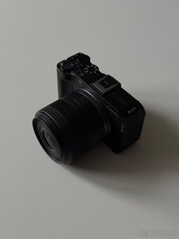 Canon R50V - 4