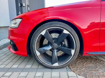 Audi A4 3.0 TDI V6 quattro S tronic - 4