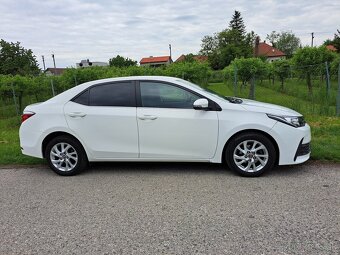 Predam Toyota Corolla 1,6,97kw,r.v.2018,naj.131000km,automat - 4