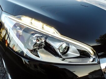 PEUGEOT 208 1.2BENZIN 60kW 92tis KM 2016 KAMERA,VYHREV SED - 4