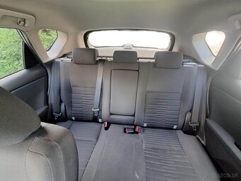 Toyota Auris 1.2T - 4