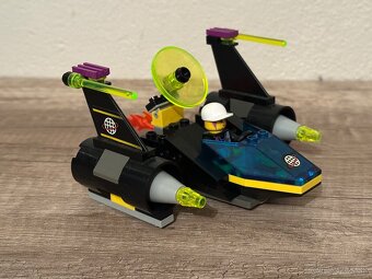 Lego Space 6772 Alpha Team Cruiser - 4