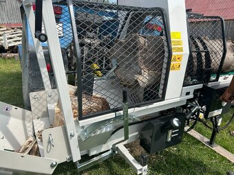 Štiepací poloautomat dreva za traktor LUMAG SSA500ZH-PRO - 4