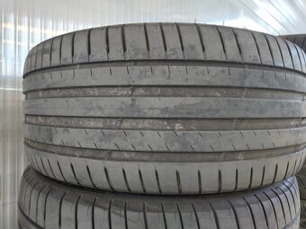 255 40 R21 - 4