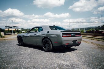 Dodge Challenger 5.7 Hemi V8 SHAKER - 4