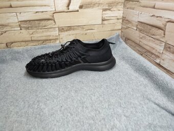 Keen 40,5 - dámske čierne sandále - 4