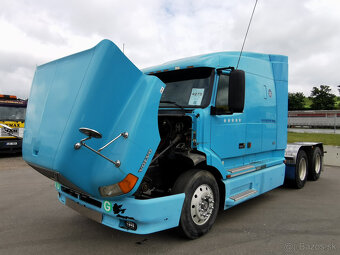 Prodám tahač návěsů VOLVO VVN EURO 3 retardér - 4