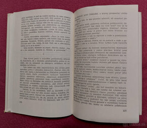Isaac Asimov - Základňa - 4