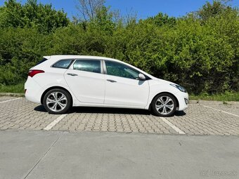 HYUNDAI i30 - 4