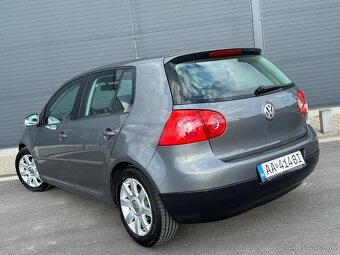 Volkswagen Golf V 1.9TDI - 4