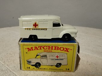 Matchbox lesney regular Ambulancia No14 - 4